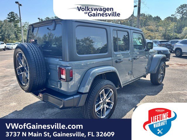 Used 2024 Jeep Wrangler Sport S image 6
