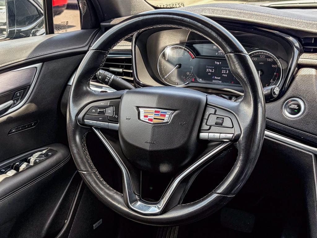 Certified 2023 Cadillac XT6 Luxury FWD image 14