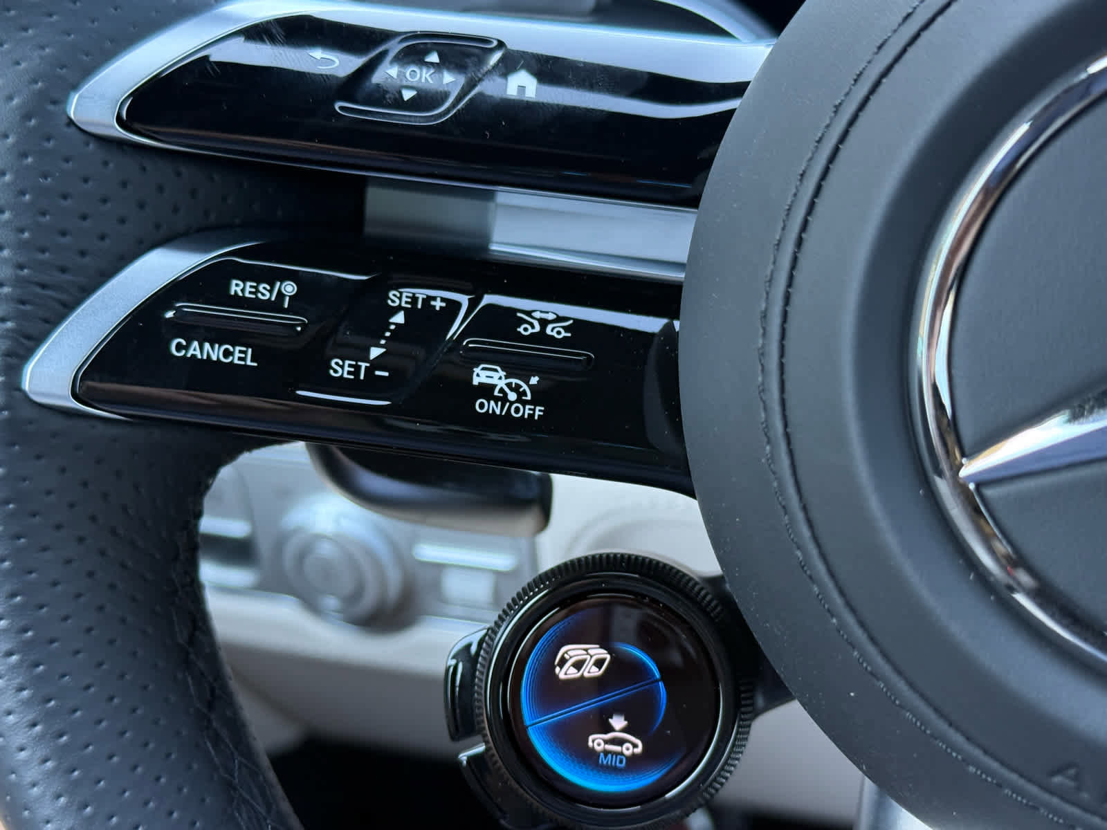 New 2026 Mercedes-Benz GLS 63 AMG 4MATIC image 22