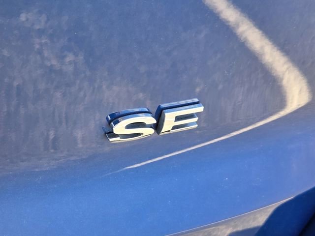 Used 2021 Ford EcoSport SE w/ SE Convenience Package image 8