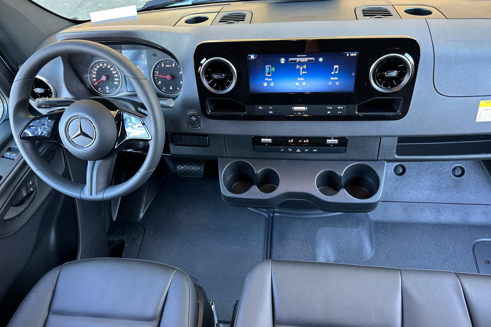 New 2026 Mercedes-Benz Sprinter 2500 image 11