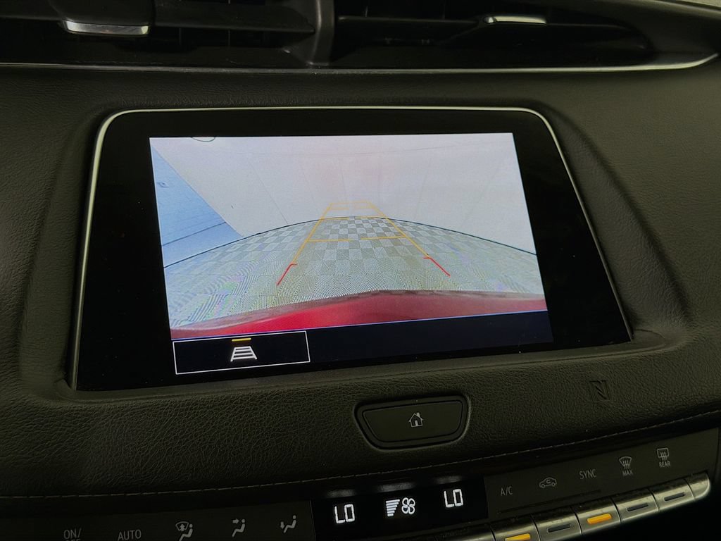 Used 2021 Cadillac XT4 Premium Luxury FWD image 18