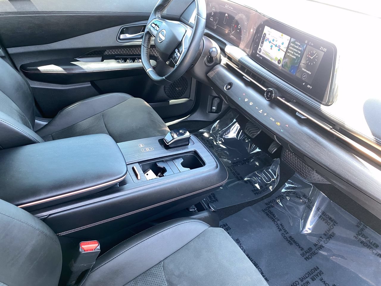 Certified 2023 Nissan Ariya FWD image 9