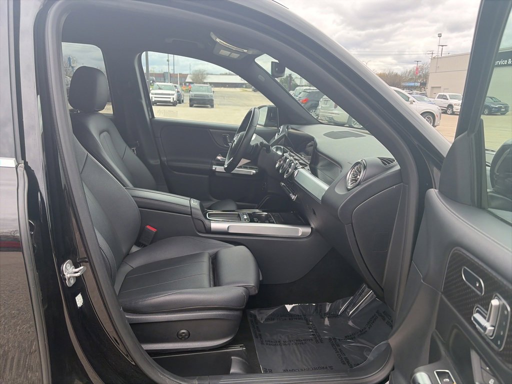 Used 2024 Mercedes-Benz GLB 250 image 10