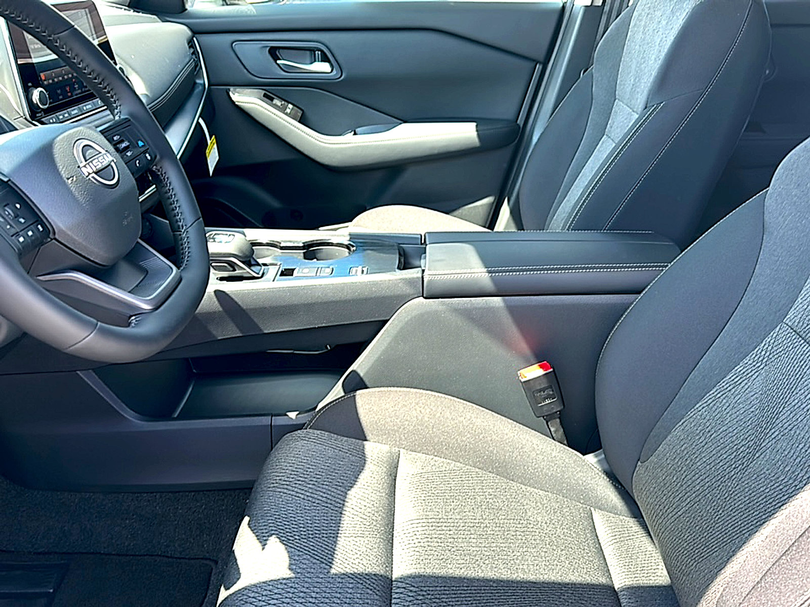 New 2026 Nissan Rogue SV image 10