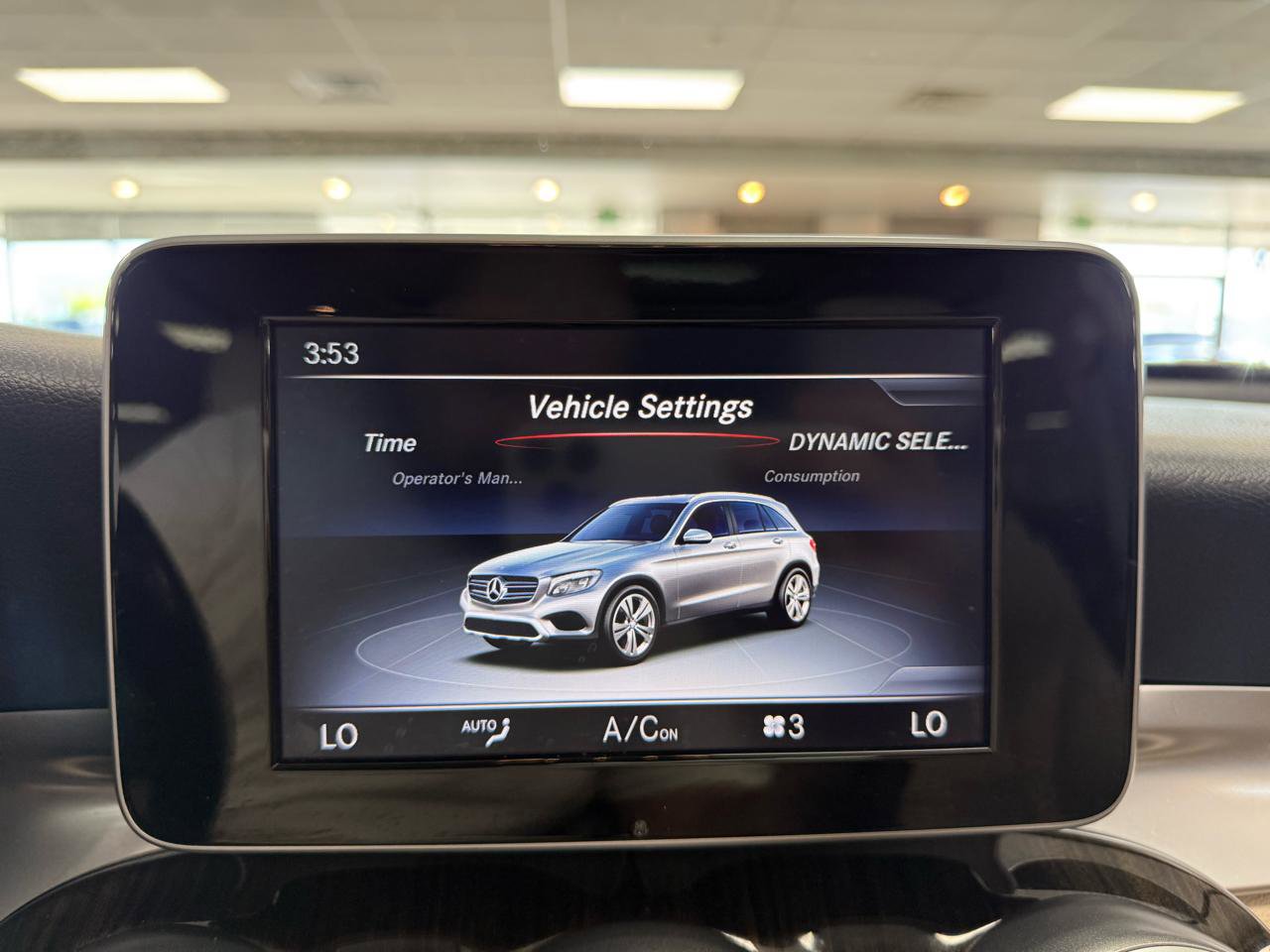 Used 2017 Mercedes-Benz GLC 300 4MATIC image 16