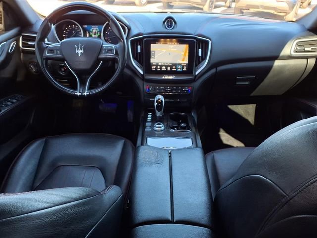 Used 2018 Maserati Ghibli GranLusso image 8