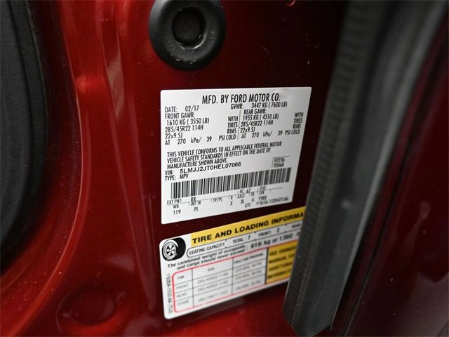 Used 2017 Lincoln Navigator Select image 15