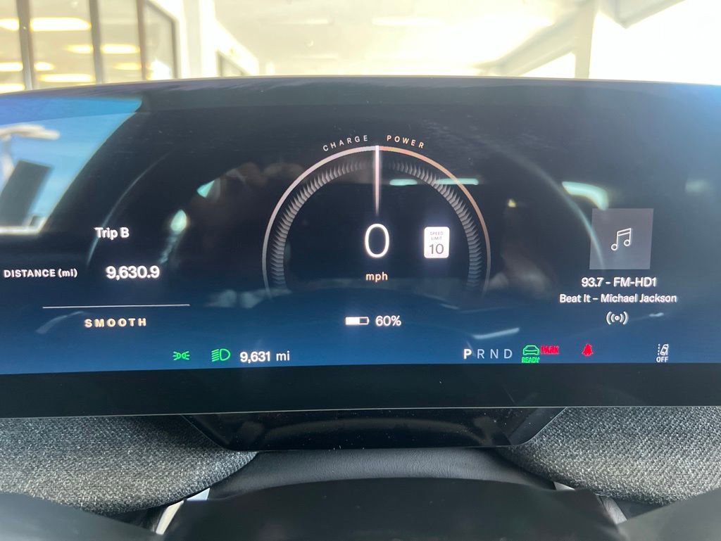Used 2024 Lucid Air Pure RWD image 37