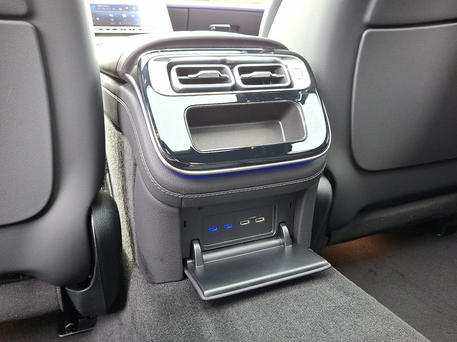 New 2026 Mercedes-Benz S 63 AMG S image 11