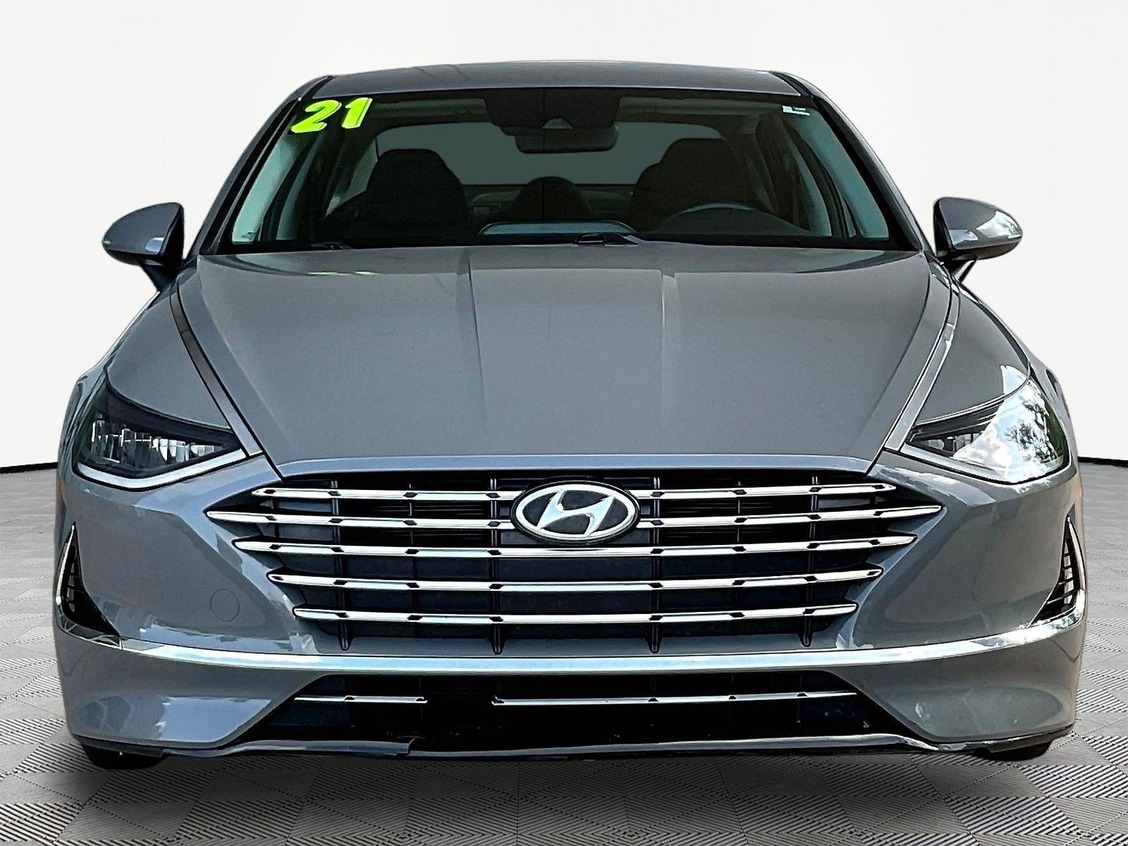 Used 2021 Hyundai Sonata SEL FWD image 2
