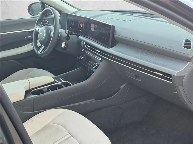 Used 2025 Hyundai Sonata SEL FWD image 20