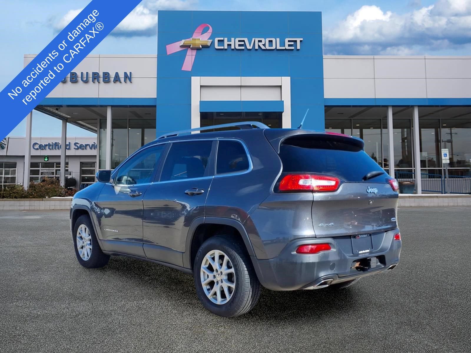 Used 2015 Jeep Cherokee Latitude w/ Cold Weather Group AWD/4WD image 5