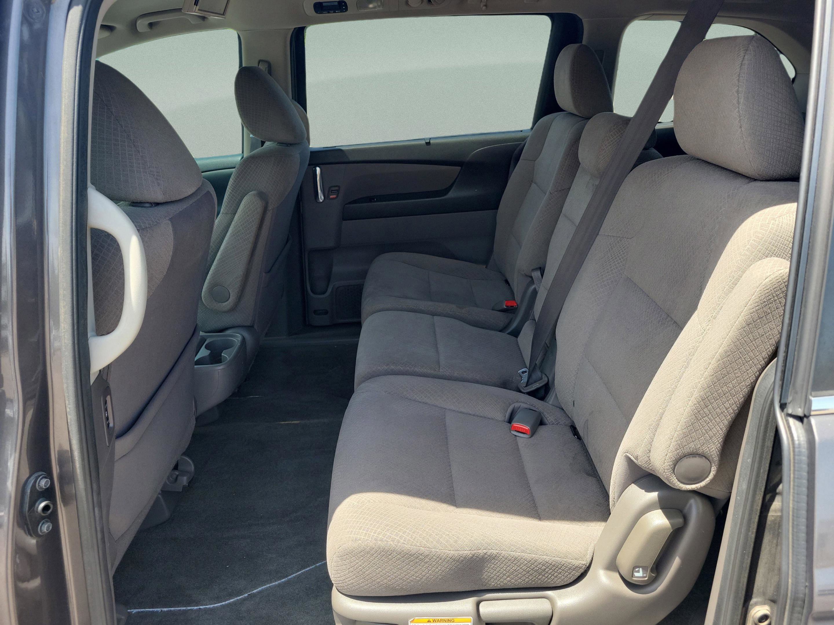 Used 2016 Honda Odyssey SE image 9