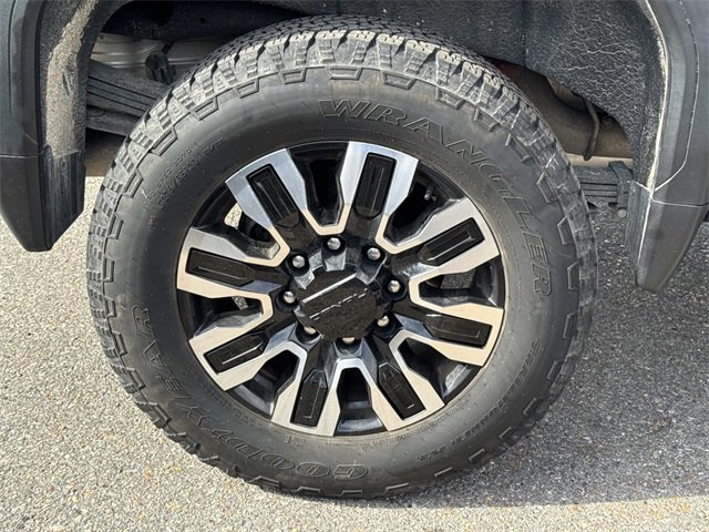 Used 2024 GMC Sierra 2500 Denali Ultimate image 5