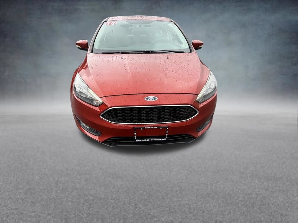 Used 2018 Ford Focus SEL w/ Cold Weather Package FWD image 9
