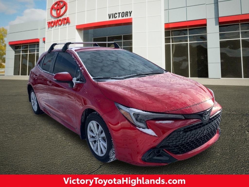 Used 2025 Toyota Corolla SE image 1