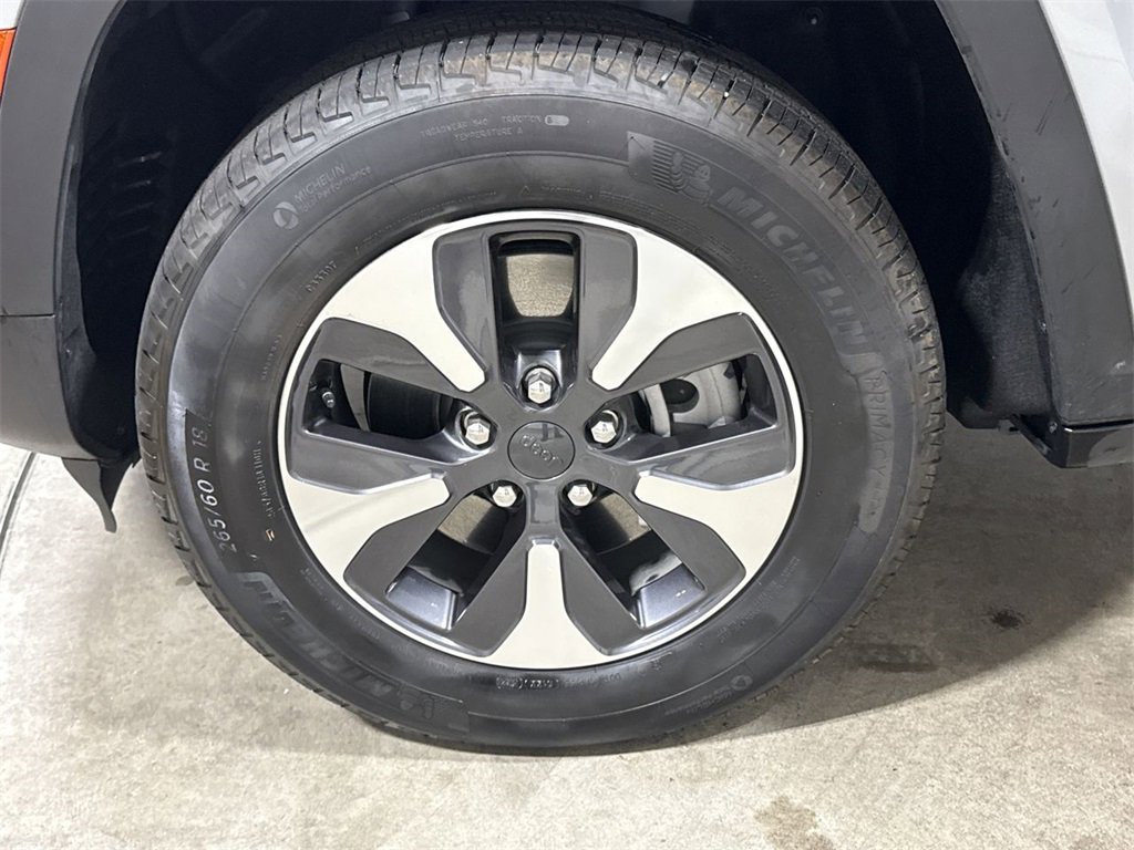 Used 2025 Jeep Grand Cherokee Limited 4xe image 27