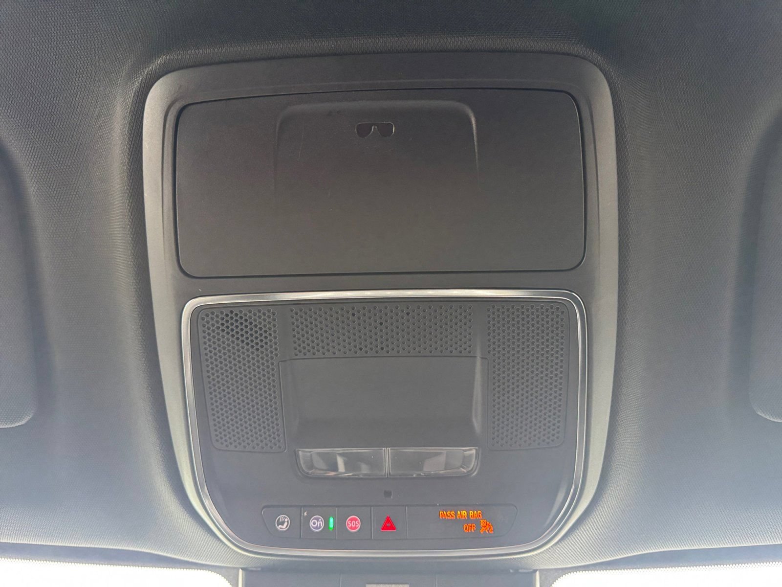 Certified 2025 GMC Acadia Denali w/ LPO, Floor Liner Package AWD/4WD image 26
