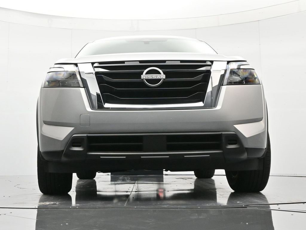 Certified 2024 Nissan Pathfinder SV image 38