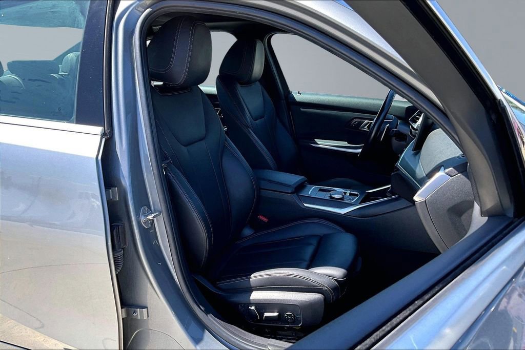 Used 2024 BMW 330e RWD image 16