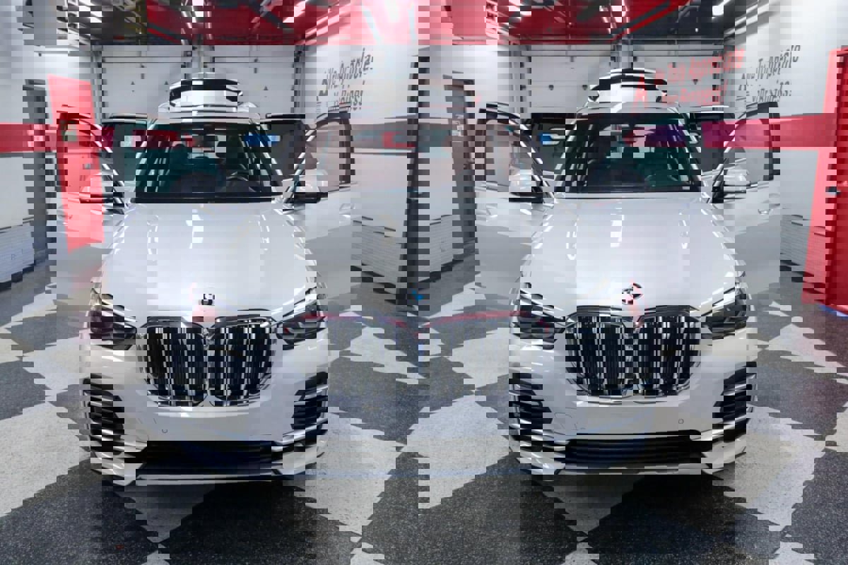 Used 2023 BMW X5 sDrive40i w/ Premium Package image 32