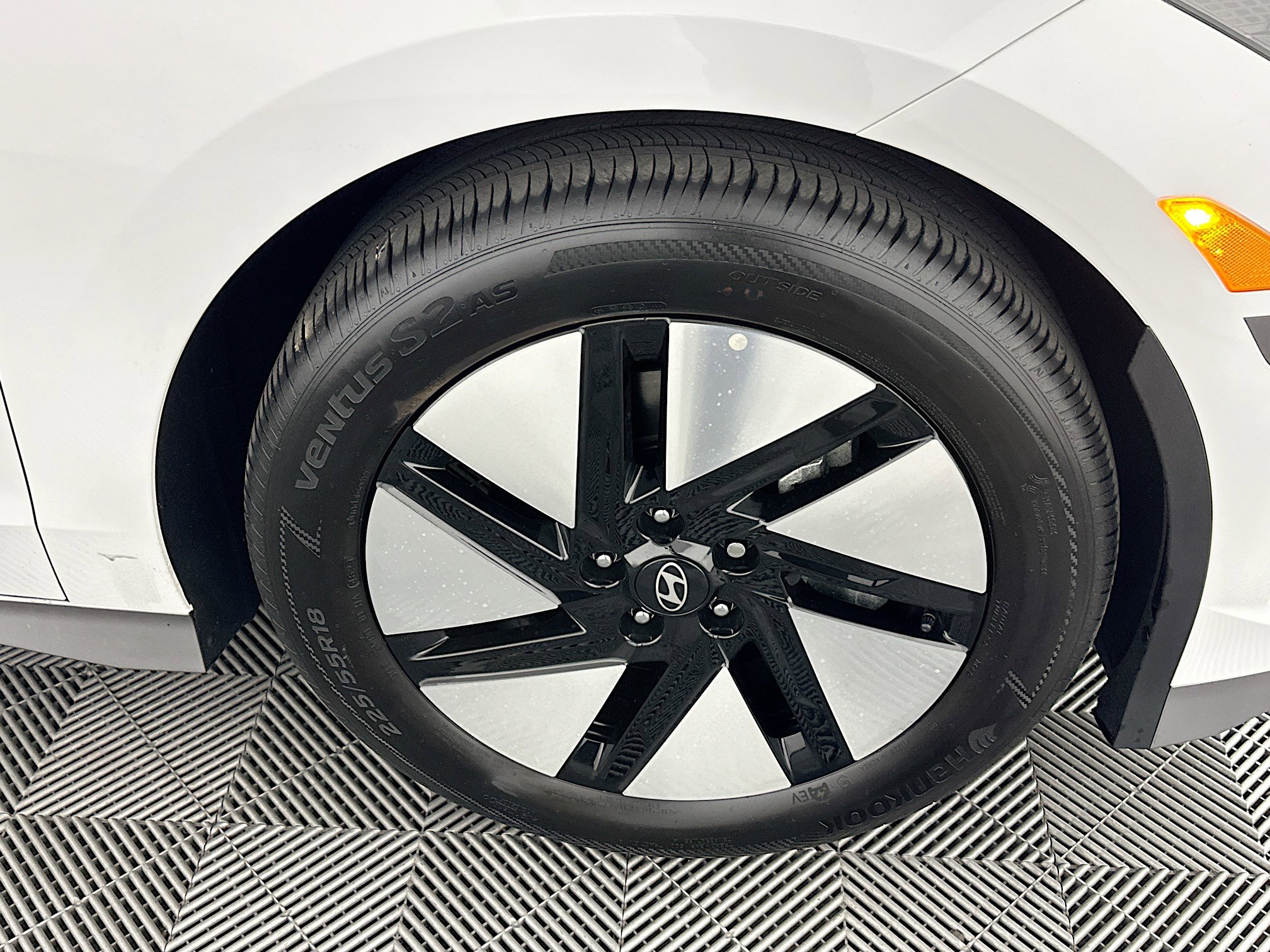 Used 2024 Hyundai Ioniq 6 SE image 11