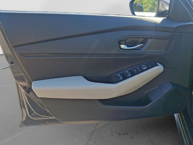 Used 2023 Honda Accord EX image 14