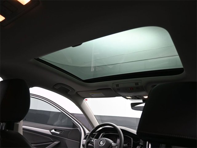 Used 2020 Volkswagen Jetta SE image 27