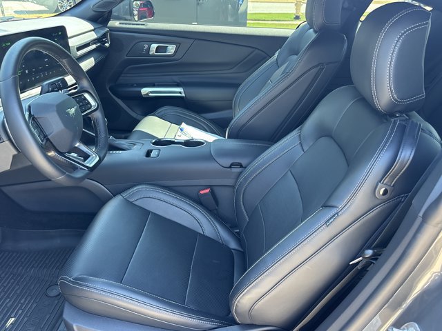 Used 2025 Ford Mustang GT Premium RWD image 12