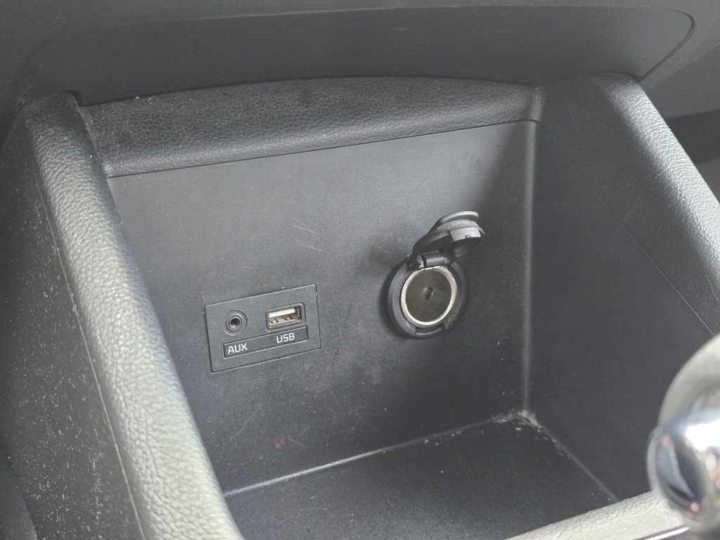 Used 2017 Kia Forte LX FWD image 19