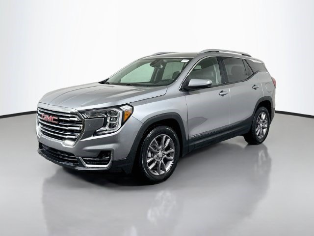 Used 2024 GMC Terrain SLT FWD image 4