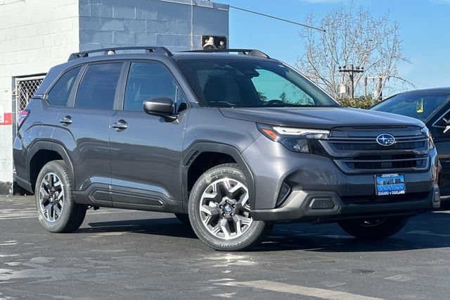 Used 2026 Subaru Forester Premium AWD/4WD image 2