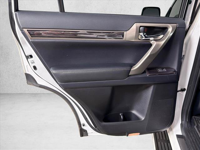 Used 2020 Lexus GX 460 Premium w/ Premium Package AWD/4WD image 24