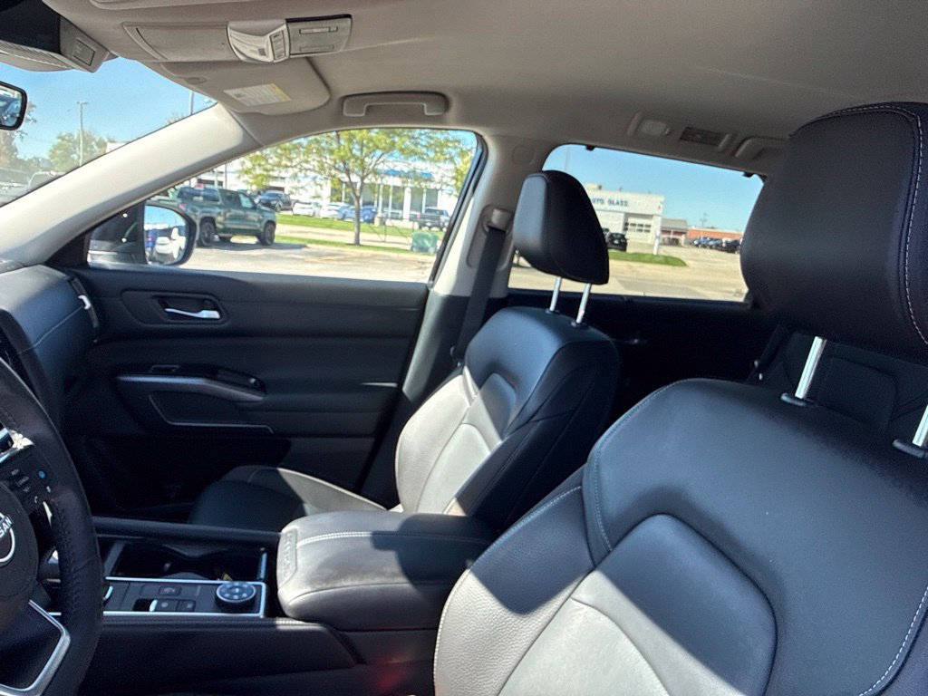 Certified 2023 Nissan Pathfinder SL AWD/4WD image 21