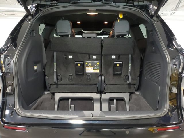 Used 2026 Toyota Sienna Platinum AWD/4WD image 23