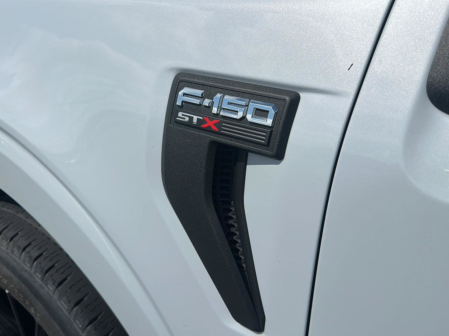 Used 2021 Ford F150 XL w/ STX Appearance Package RWD image 9