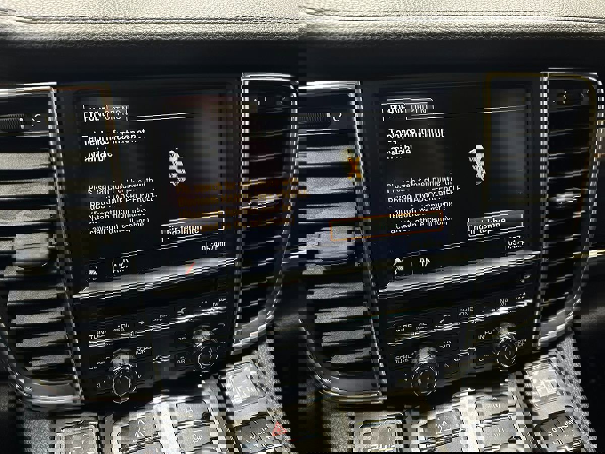 Used 2012 Porsche Panamera 4 image 23