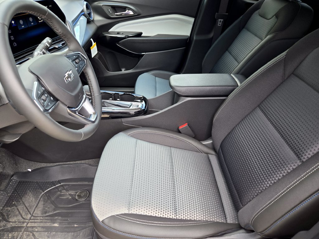 New 2026 Chevrolet Trax LT w/ Driver Confidence Package FWD image 11