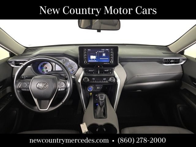 Used 2021 Toyota Venza LE AWD/4WD image 16