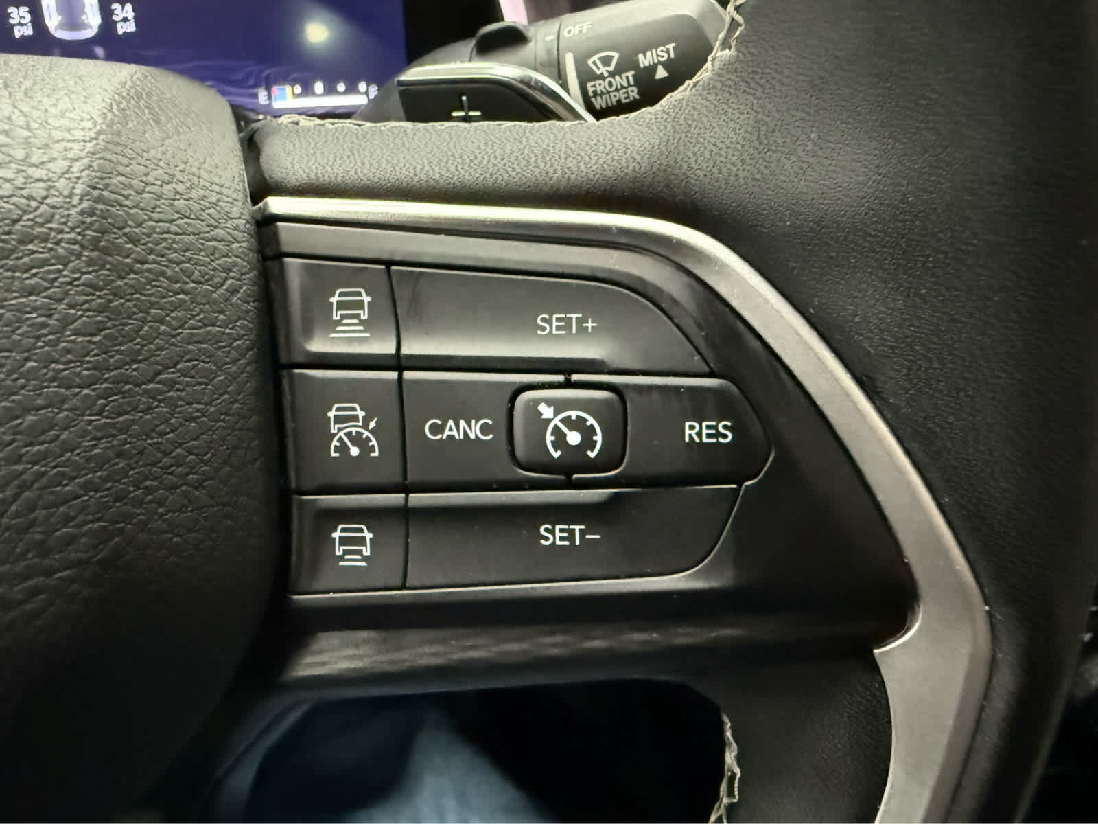 Used 2023 Jeep Grand Cherokee Altitude AWD/4WD image 16