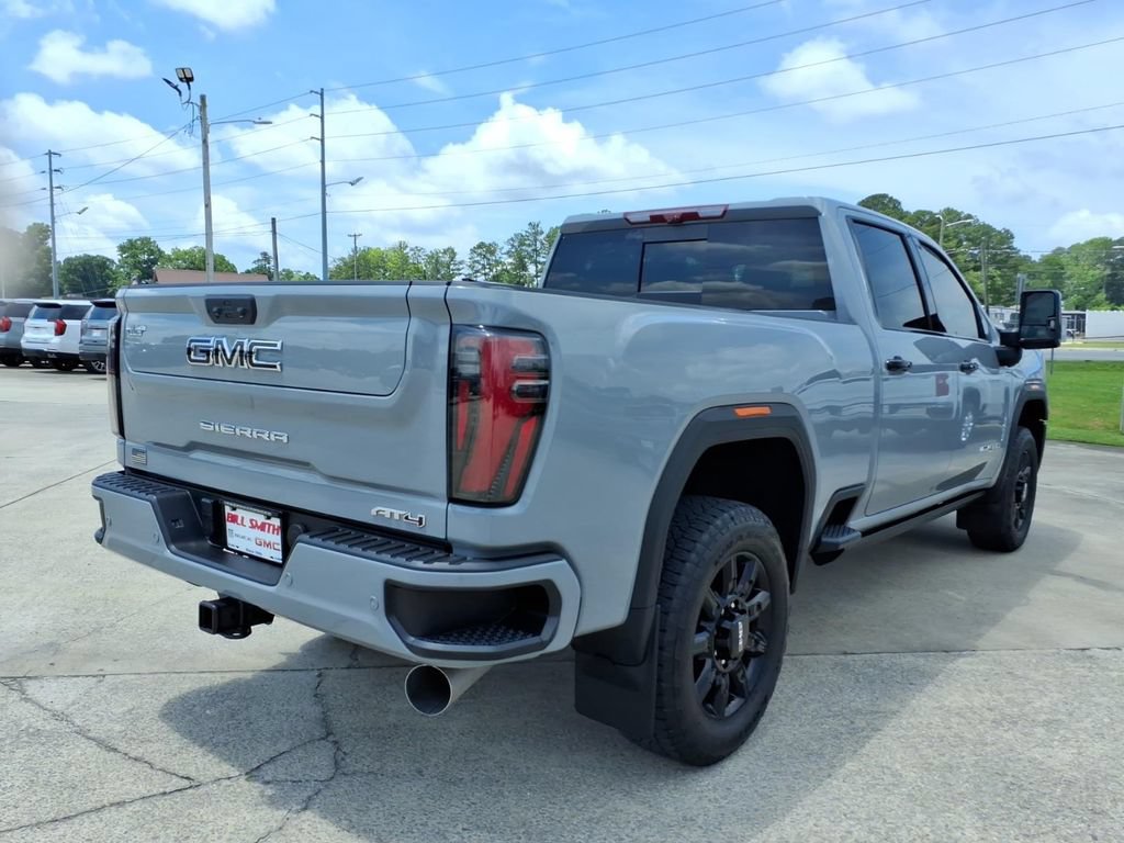 Used 2024 GMC Sierra 2500 AT4 w/ AT4 Premium Plus Package AWD/4WD image 7