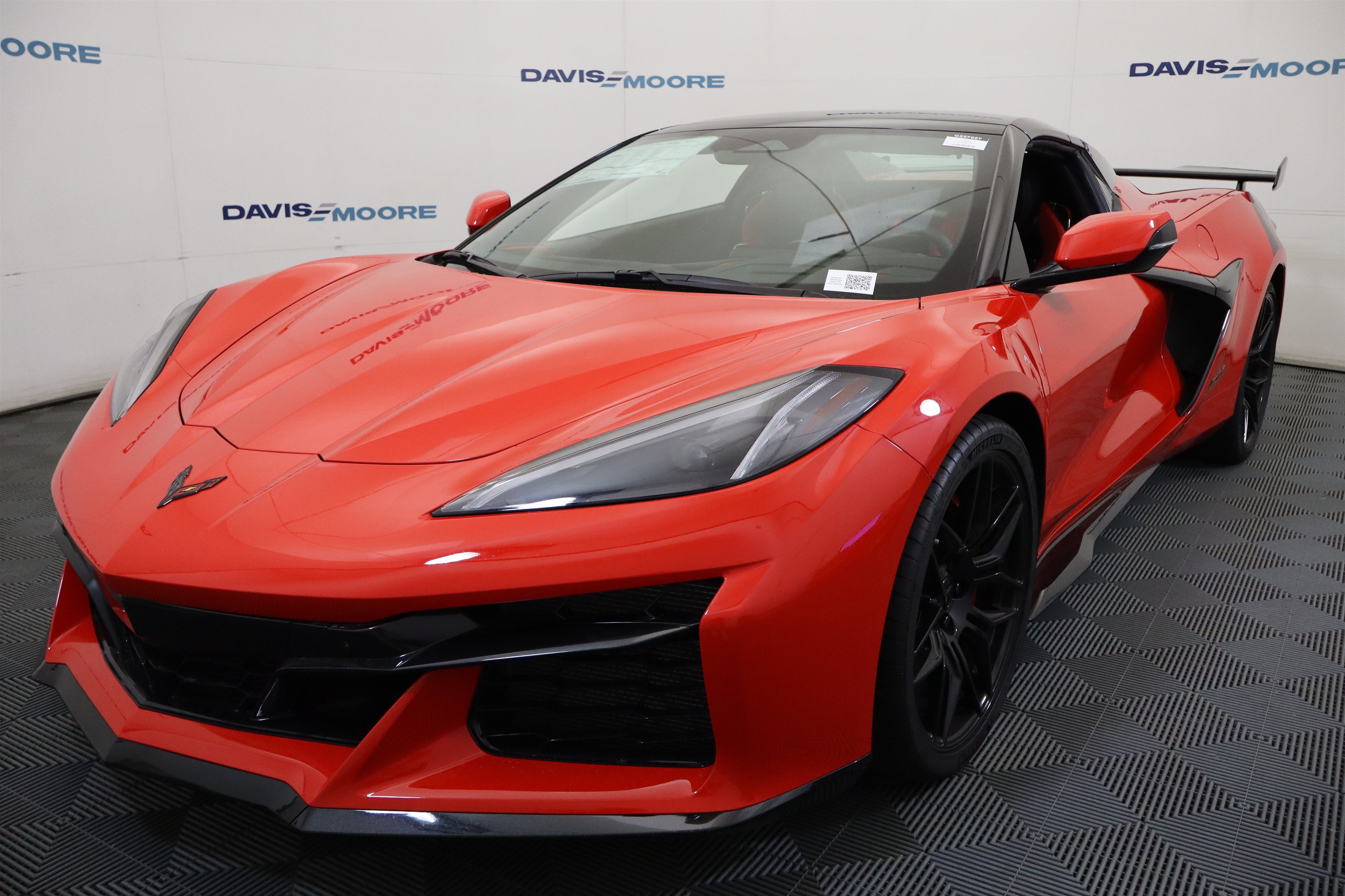 New 2027 Chevrolet Corvette Z06 w/ Stealth Interior Trim Package RWD image 13