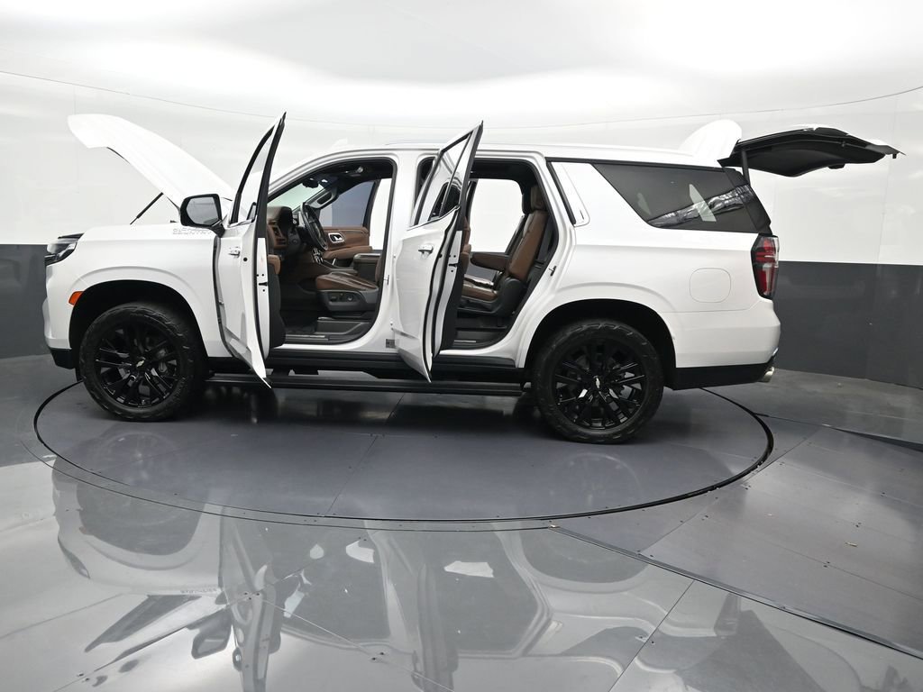 Used 2021 Chevrolet Tahoe High Country w/ Premium Package AWD/4WD image 35