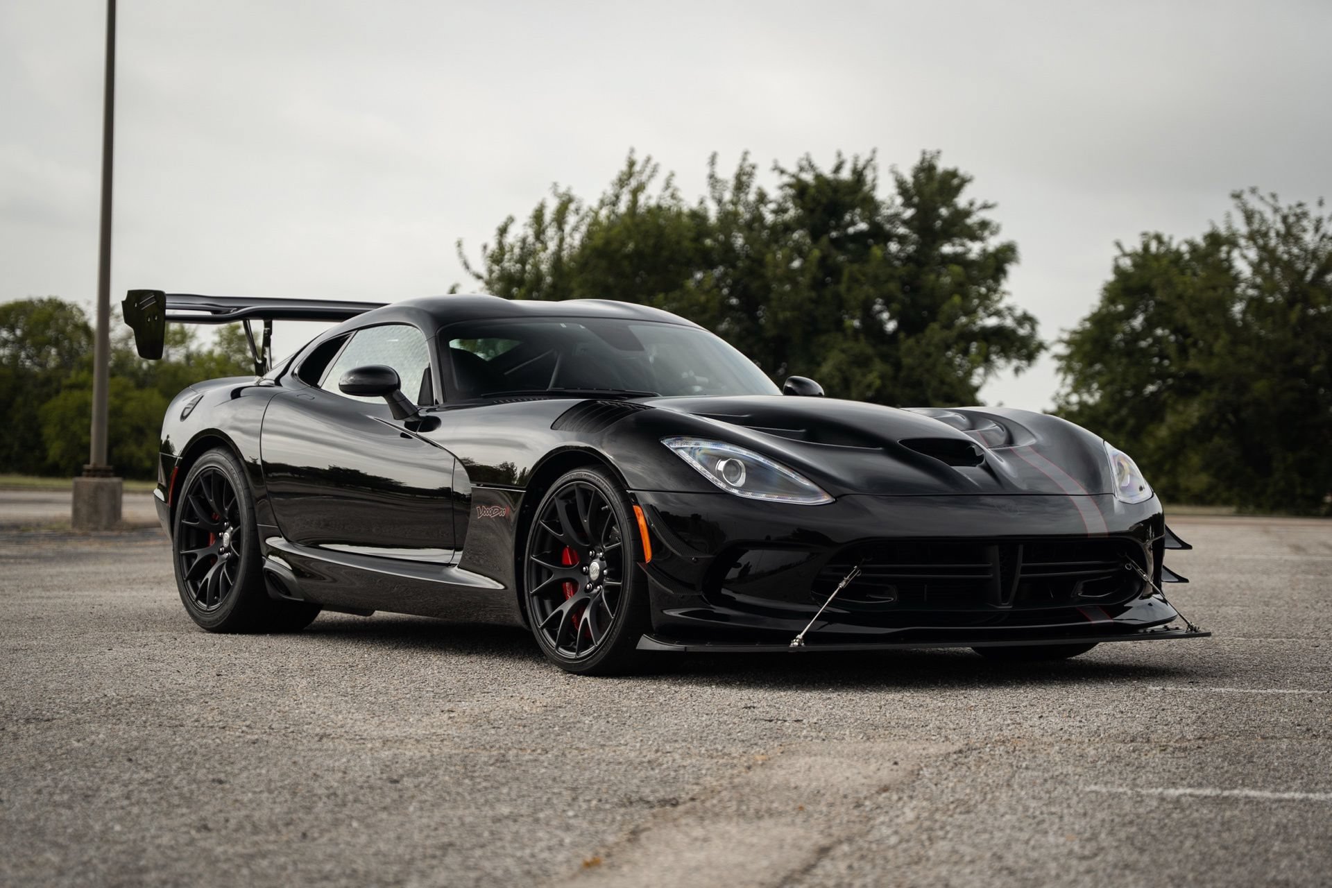 Used 2017 Dodge Viper GTC w/ ACR Package RWD image 3