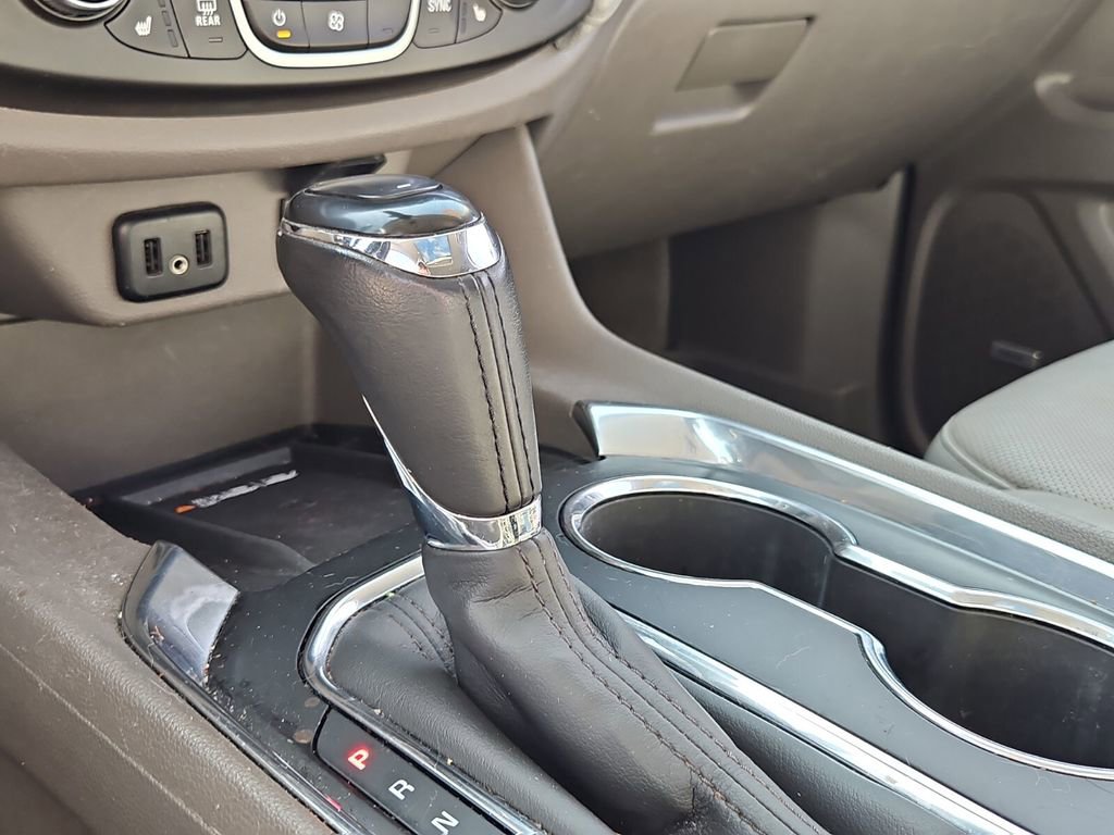 Used 2018 Chevrolet Traverse Premier w/ Driver Confidence II Package image 23