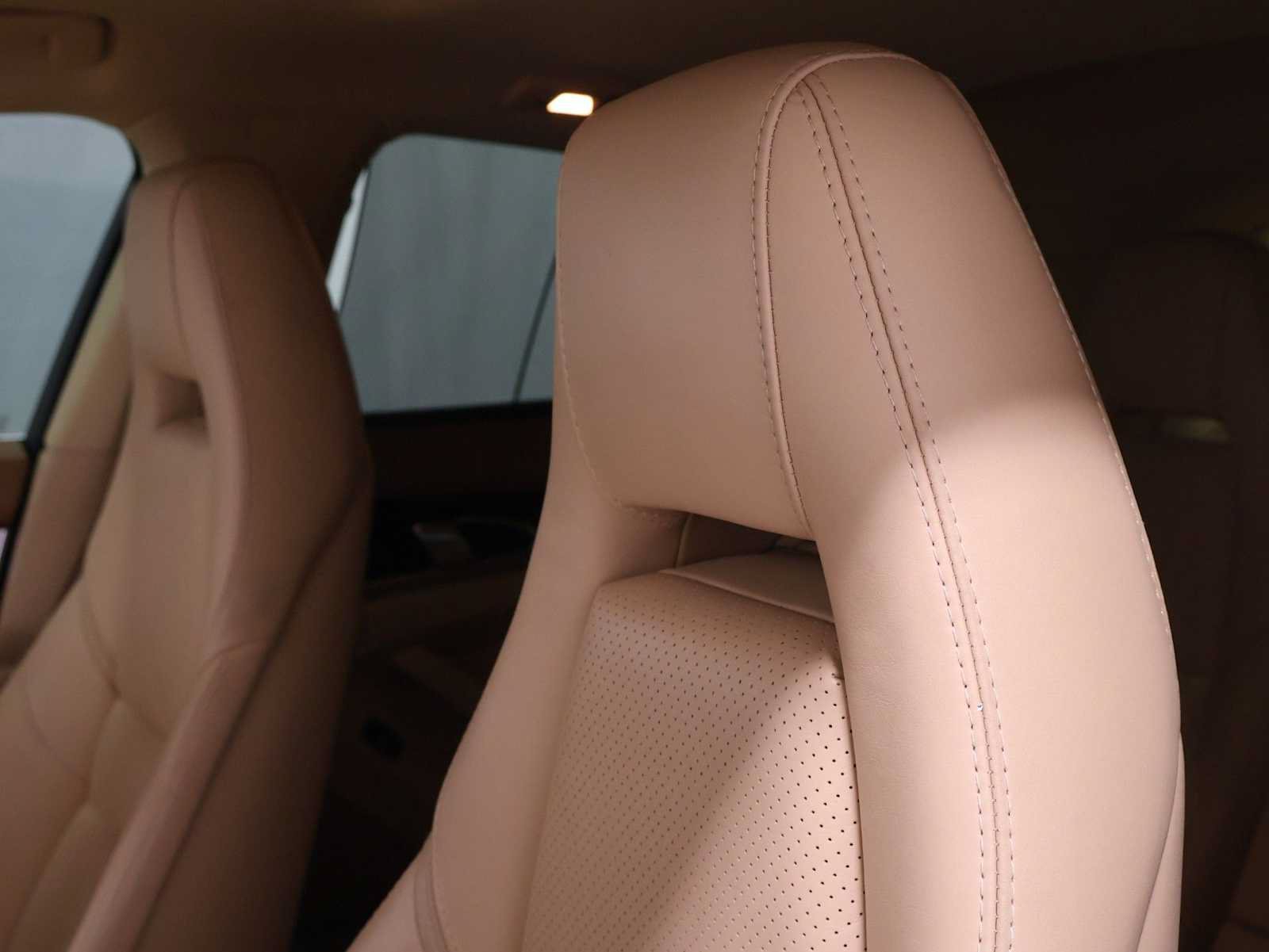Used 2012 Porsche Panamera S RWD image 18