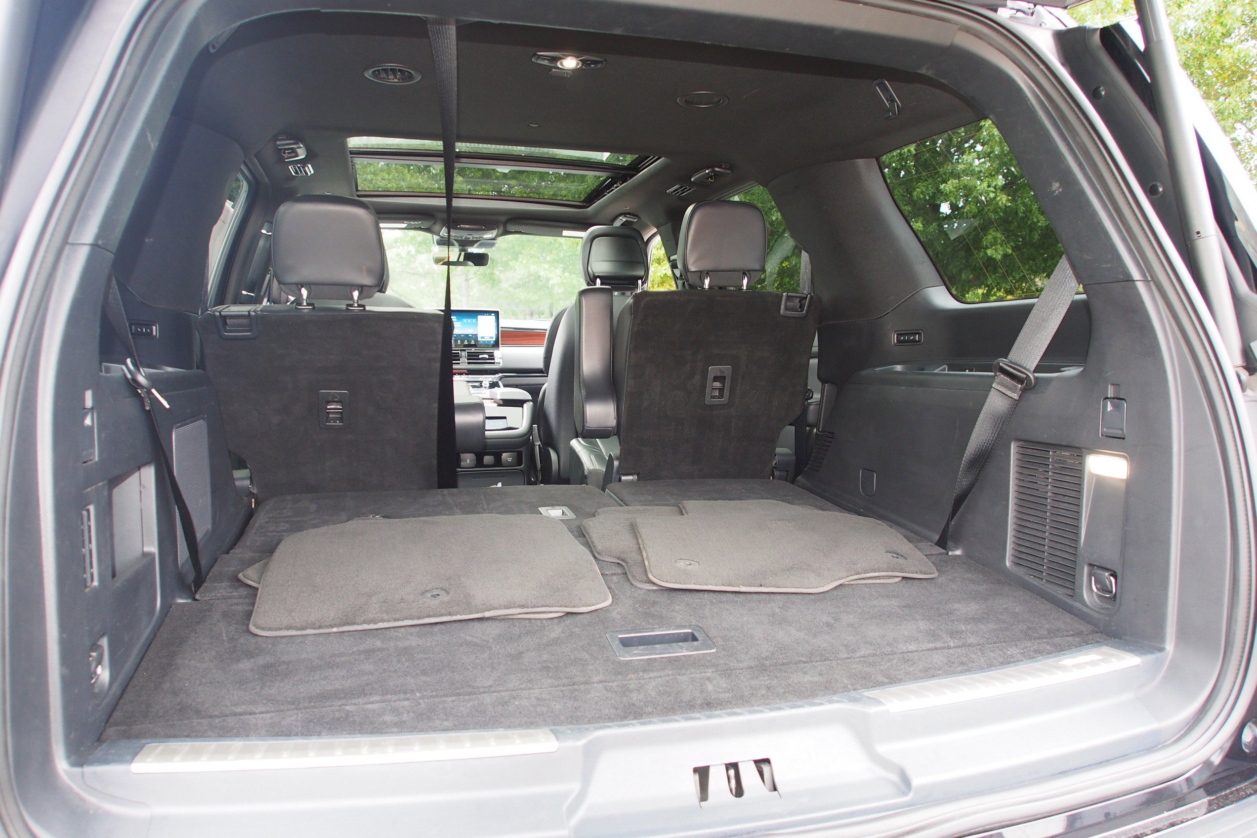 Used 2024 Lincoln Navigator Premiere image 17