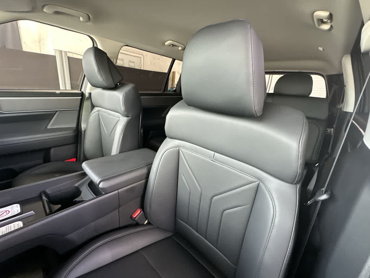 New 2027 Hyundai Santa Fe SEL FWD image 14