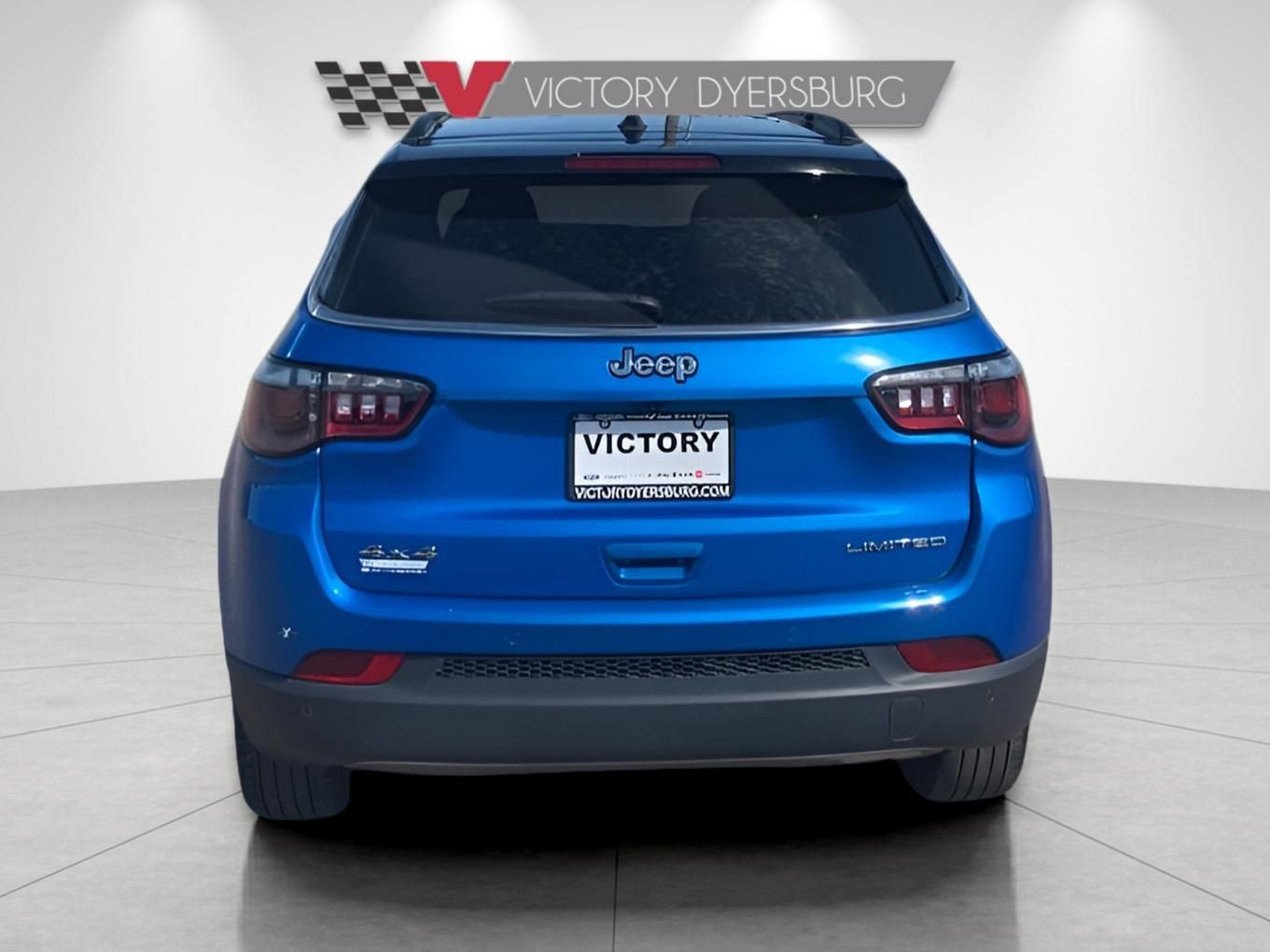 Used 2024 Jeep Compass Limited image 7